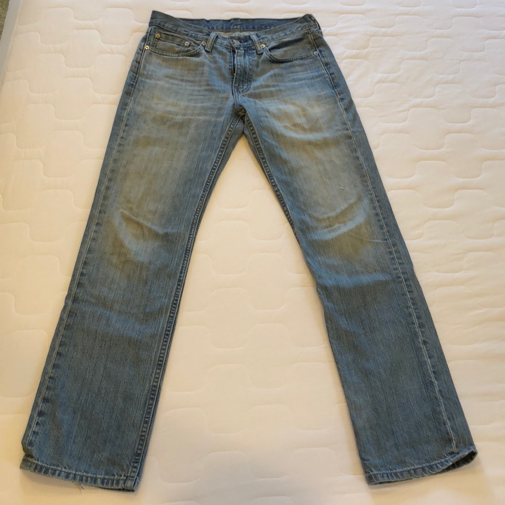 Levi 514 Jeans.